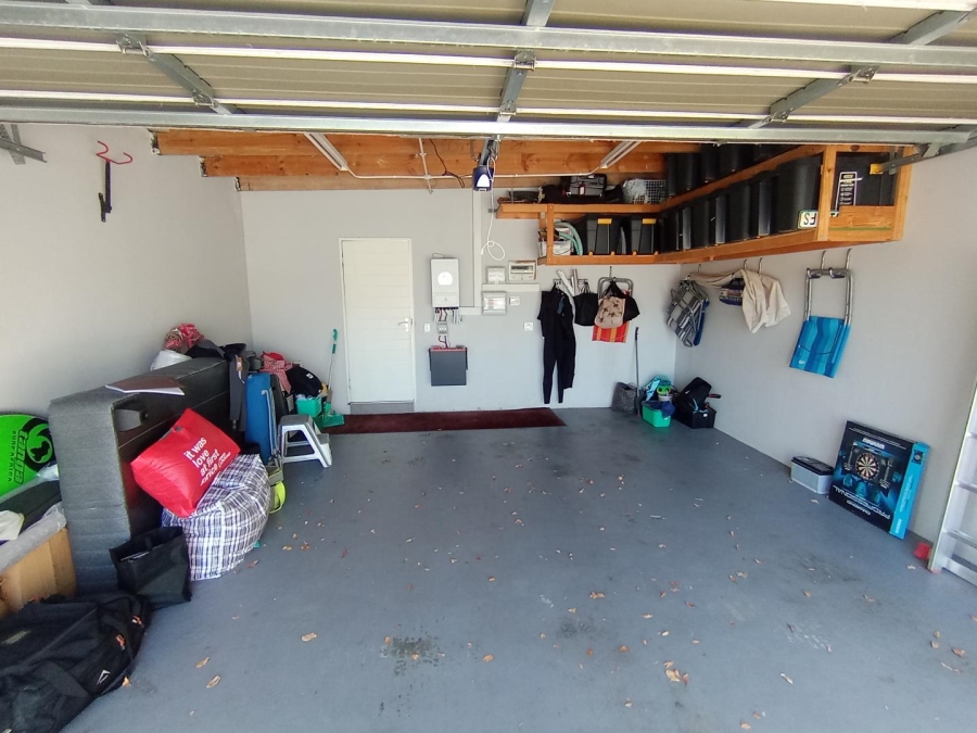 4 Bedroom Property for Sale in Parklands North Western Cape